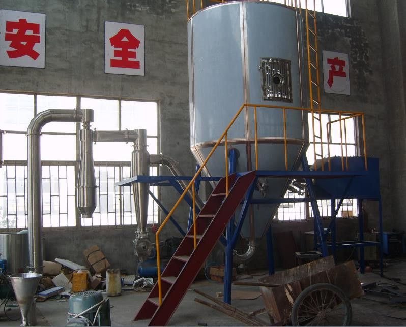 Secador de espray centrífugo de la eficacia alta de la capacidad del alimentador de leche en polvo 320-380 kilogramo/hora